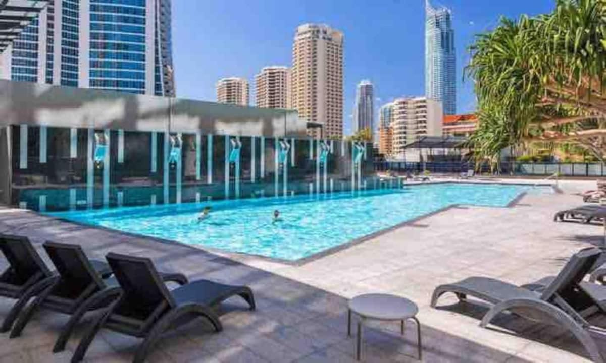 Beachview Surfers 2Bd Apartment Lux Gold Coast Exterior photo